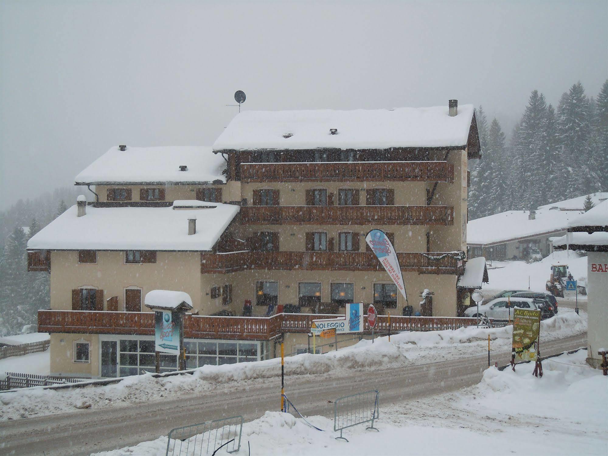 Hotel Seggiovia Folgaria Exterior foto